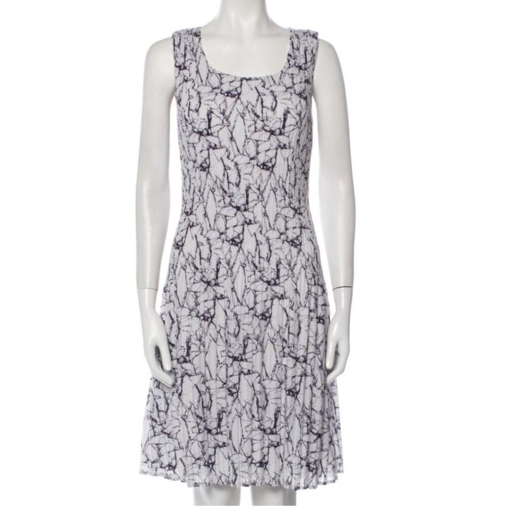 Adolfo Dominguez Floral Blue White Knee Length Crinkle Accordion Dress Size 38 M